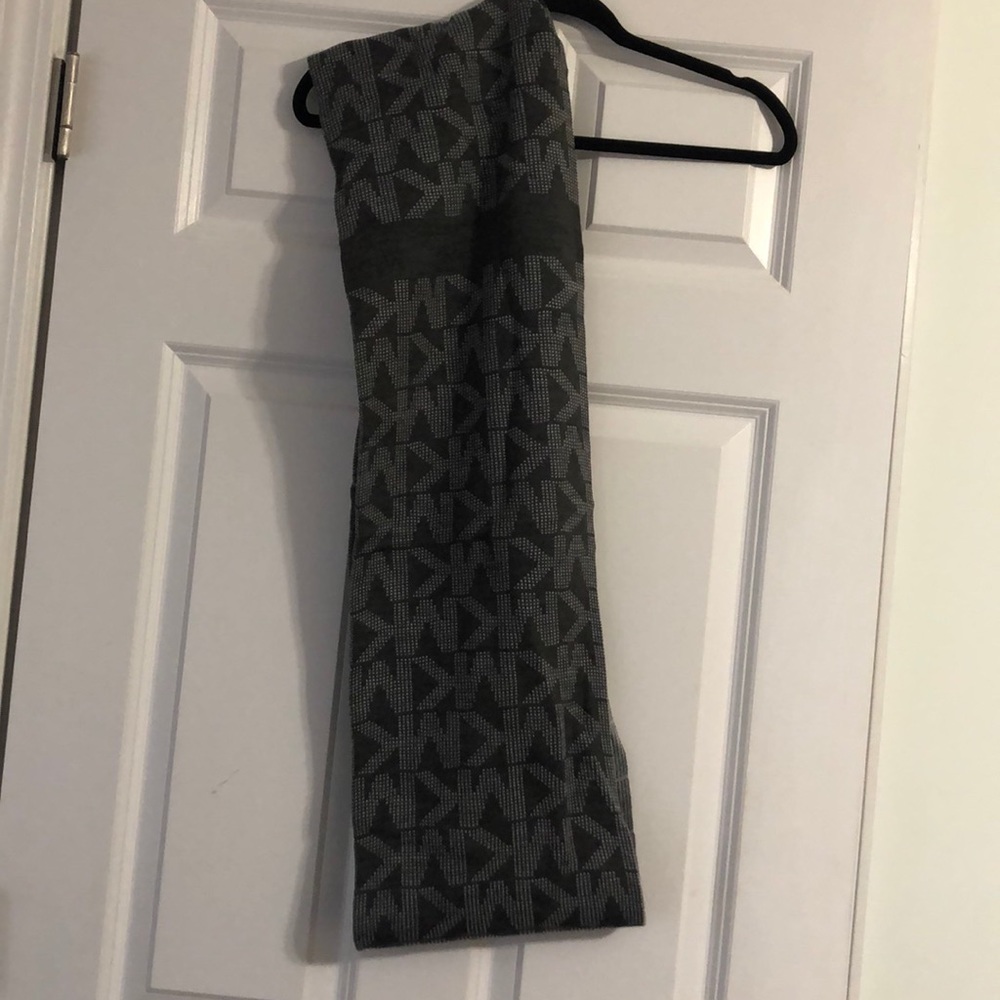 MK gray scarf
